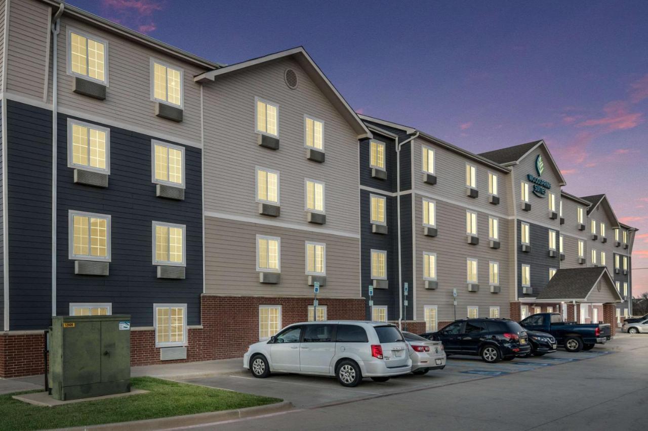 Woodspring Suites Denton Exterior photo
